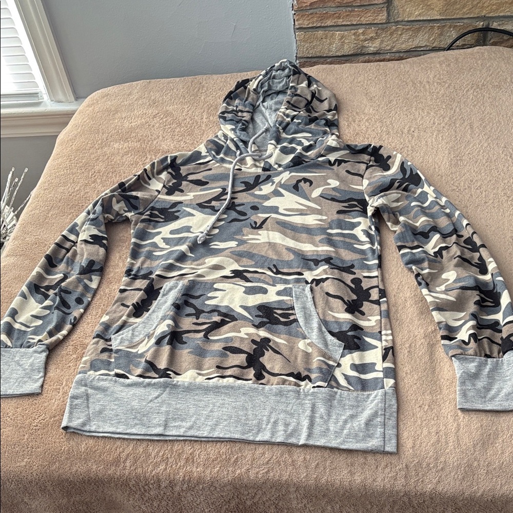 Men's Camouflage Hoodie Sweater